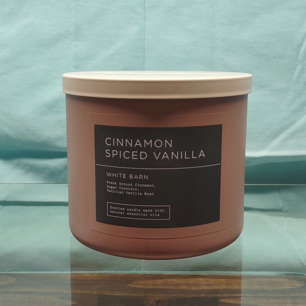 Bath & Body Works Cinnamon Spiced Vanilla Candle